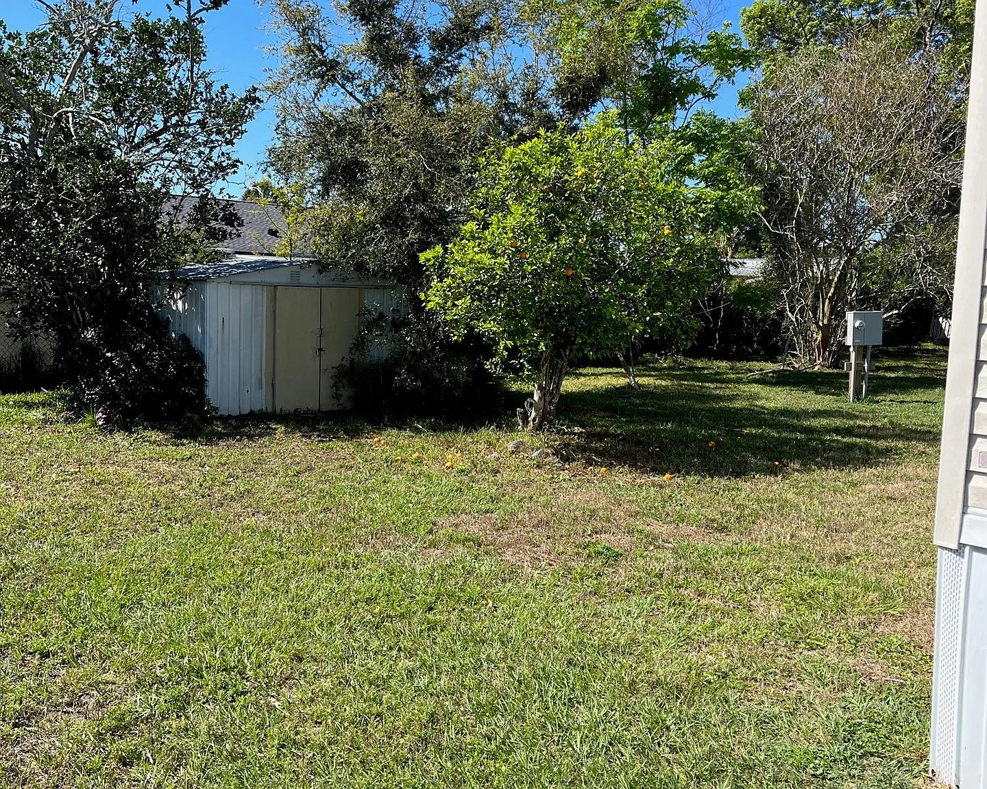 Centrally Located, 3/2 Manufactured Home For Rent in Port Orange! — Photo 1