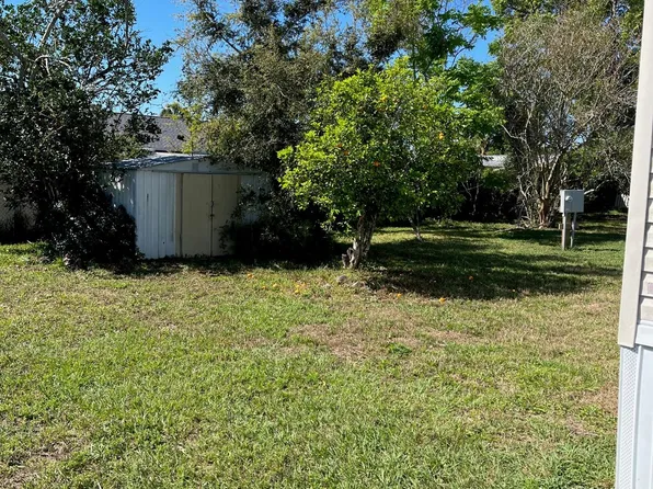 184 Sand Pebble Cir, Port Orange, FL 32129