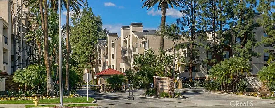 1 bed, 610 sqft, $2,350 — Photo 1