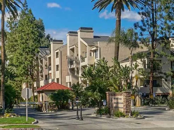 5520 Owensmouth Ave, Woodland Hills, CA