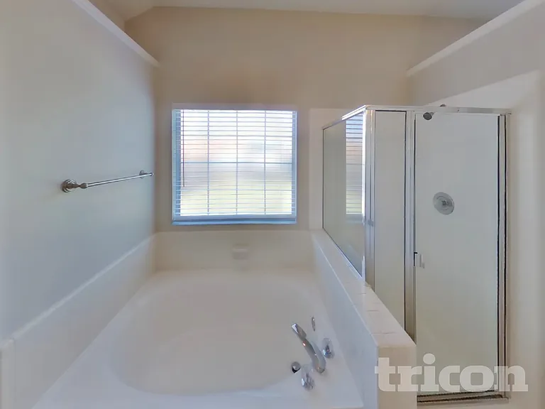8021 Ashridge Rd — Photo 11