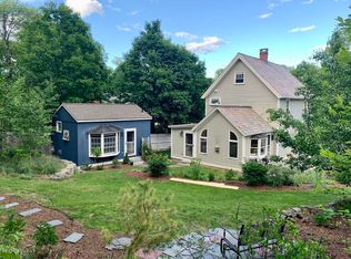 11 Maple Ave, Lenox, MA 01240