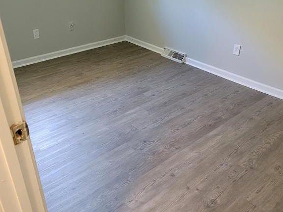 2nd image of 952 Villa Dr APT 3