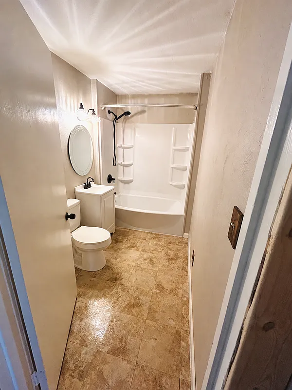 2 bed, 1.0 bath, 1000 sqft, $860 — Photo 4