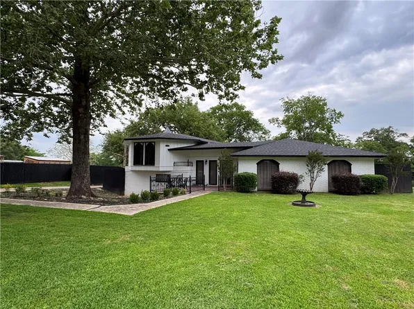 274 Vienna Bend Dr, Natchitoches, LA 71457