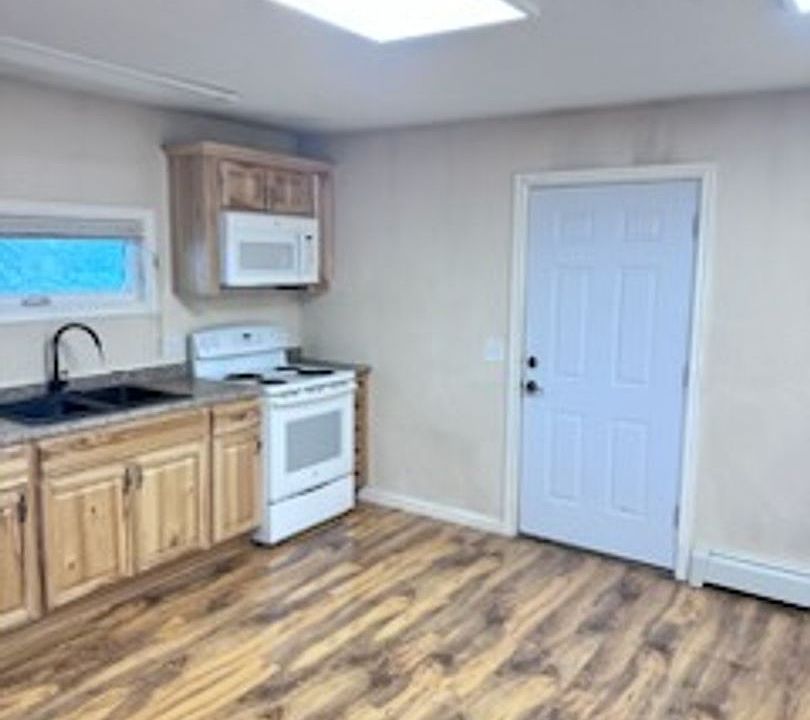 1st image of 1034 23rd Ave #1