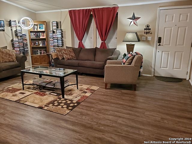 1st image of 212 Country View Ln