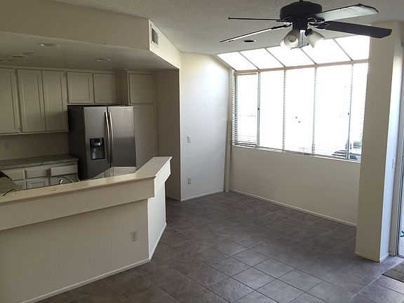 2nd image of 501 Herondo St APT 6