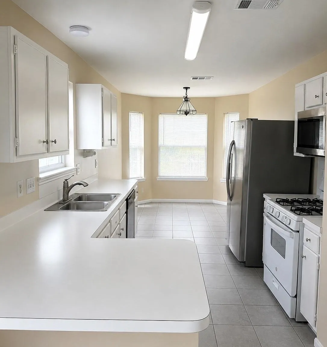 3 bed, 2.0 bath, 1565 sqft, $1,895 — Photo 4