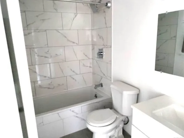 7522 Avenue T image 16 of 31