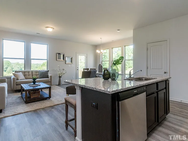 3256 Tracer Dr — Photo 7