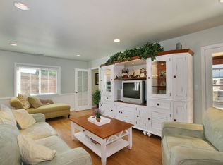 7925 Linen Dr, Santee, CA 92071
