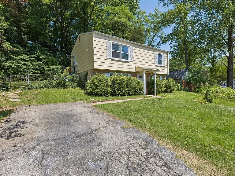 14197 Fullerton Rd — Photo 2