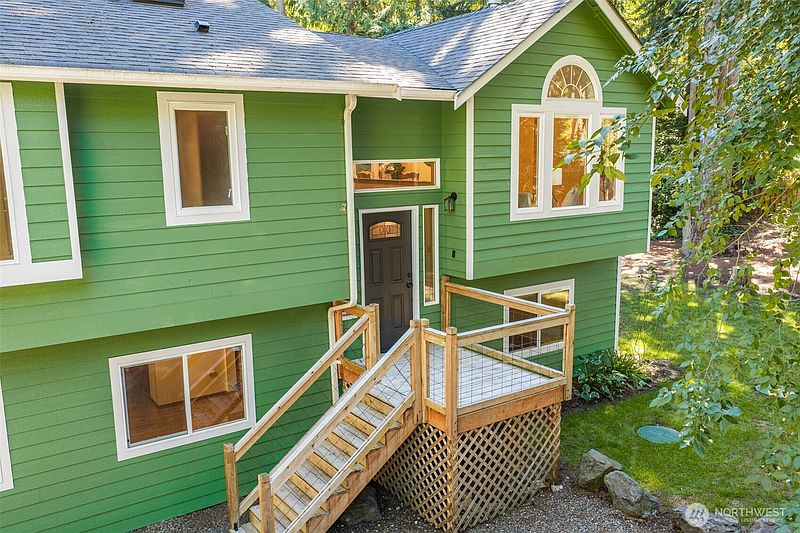 5th image of 38 Brighton Avenue