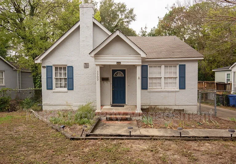 3909 Crestview Dr — Photo 1