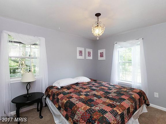 5th image of 306 Alder Ct
