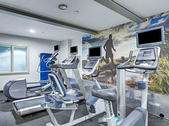 3rd image of 4301 Stone Way N #225