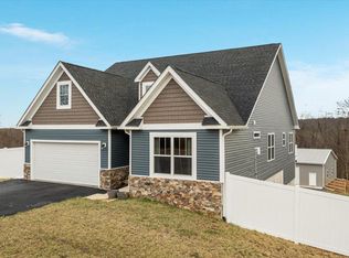 463 Escape Ct, Hedgesville, WV 25427
