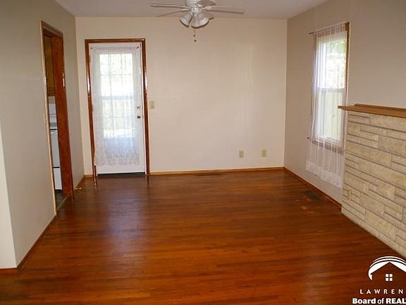 4th image of 921 W 22nd St