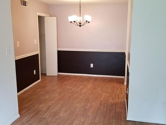 Lving room/ dining room combo