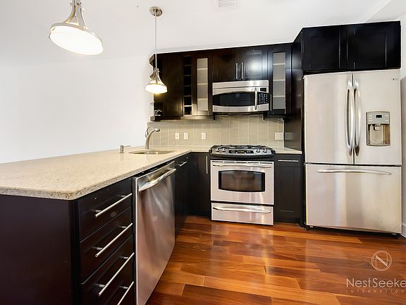 3rd image of 83-30 Kew Gardens Rd #20D