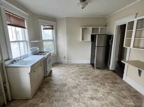 1014 3rd St SW, Roanoke, VA