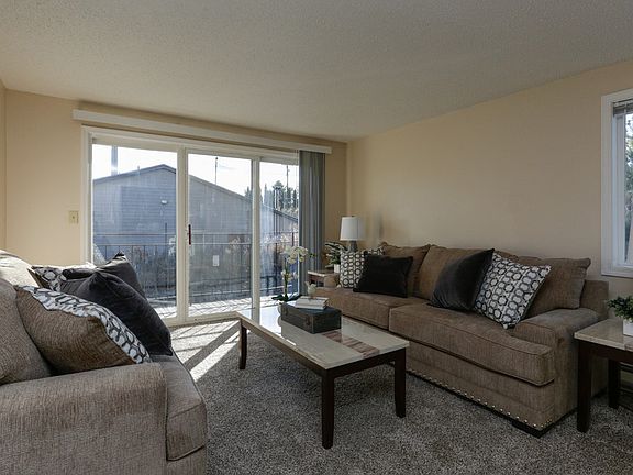 5th image of 1118 Oakland St #9611264