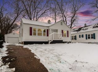 1260 Ballard St SE, Grand Rapids, MI 49507