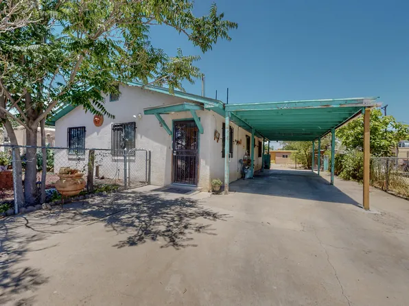 925 Alta Monte Ave NW, Albuquerque, NM 87107