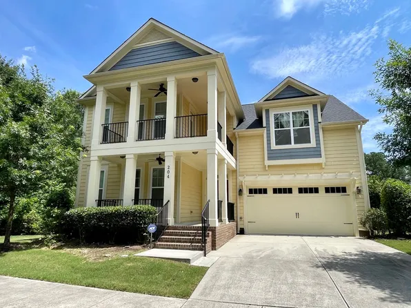 204 Tuckers Pond Dr, Chapel Hill, NC 27516