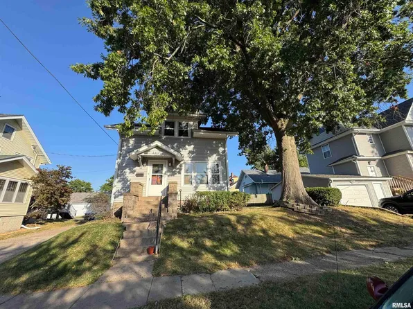 2317 Carey Ave, Davenport, IA 52803