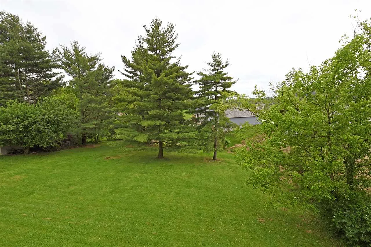 1369 Poplar Ridge Rd photo 1