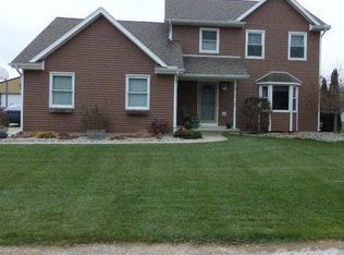 5916 Grisell Rd, Oregon, OH 43616