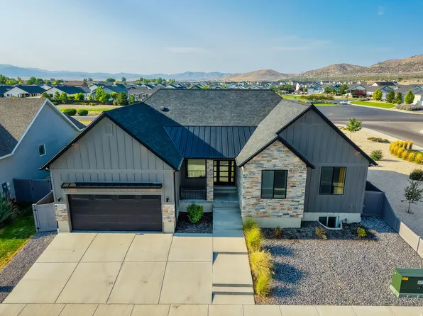 2311 E Cobble Creek Ln, Eagle Mountain, UT 84005