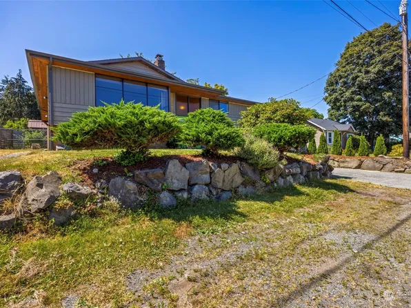 7014 Olympic Drive, Everett, WA 98203