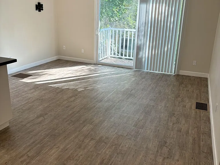 755 14th Ave #214 — Photo 3