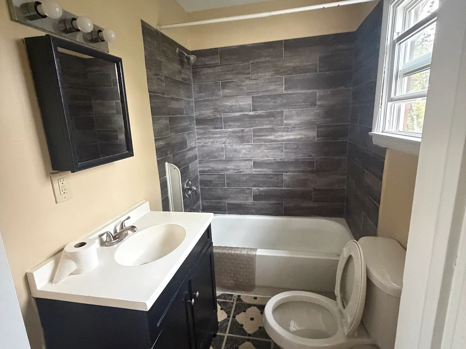 1 bed, 650 sqft, $785 — Photo 2