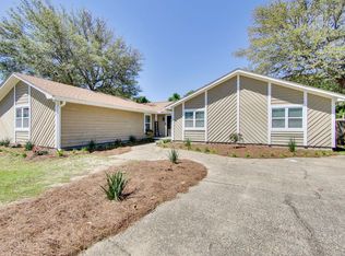 735 Saint Thomas Cv, Niceville, FL 32578