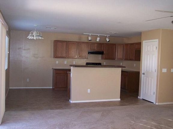 3rd image of 1442 E Trellis Pl