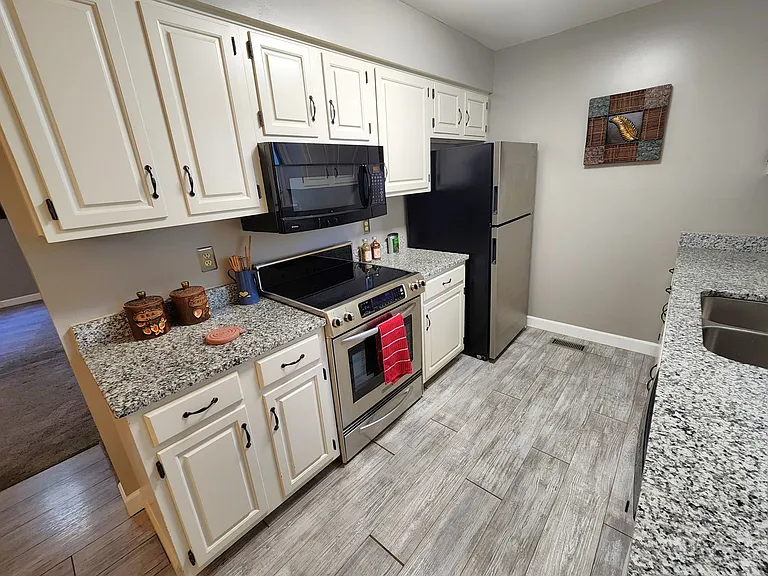 3514 SW Kiowa St — Photo 6