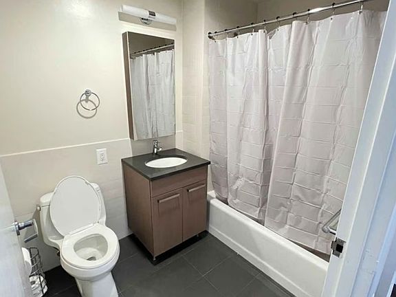 5th image of 12-15 Broadway #627