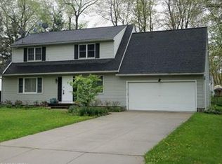 2528 Carson Rd, Akron, OH 44333