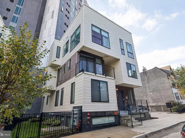 3200 Summer St #11, Philadelphia, PA 19104