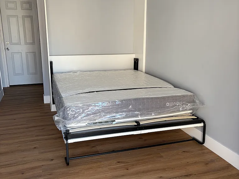 Murphy Bed with new mattress