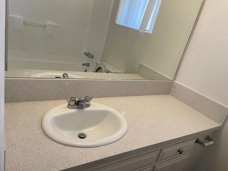 Casa Verde Apartments — Photo 12