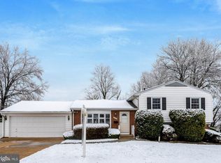 6107 Craft Rd, Alexandria, VA 22310