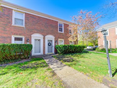 1429 Pebblecreek Dr, Glenview, IL, 60025