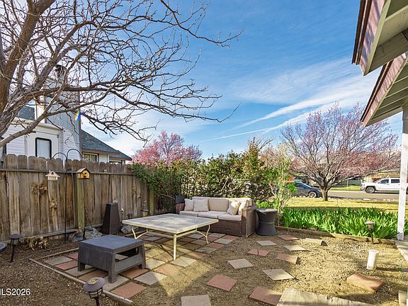 3rd image of 1352 Leonard Rd