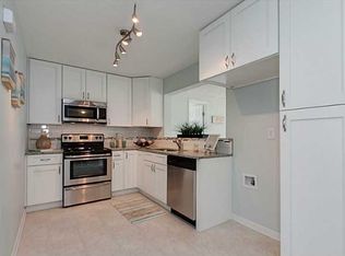 5545 Shadowwood Dr, Virginia Beach, VA 23455