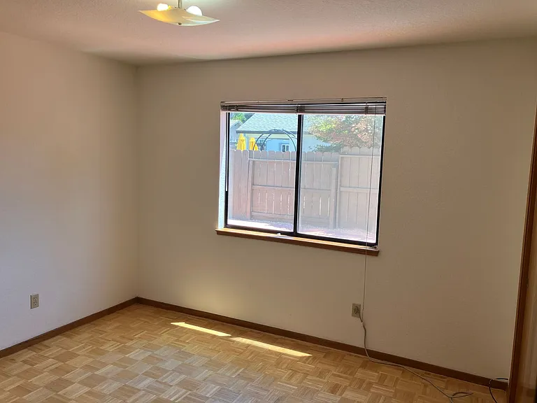 2313 Chapparal Pl — Photo 12